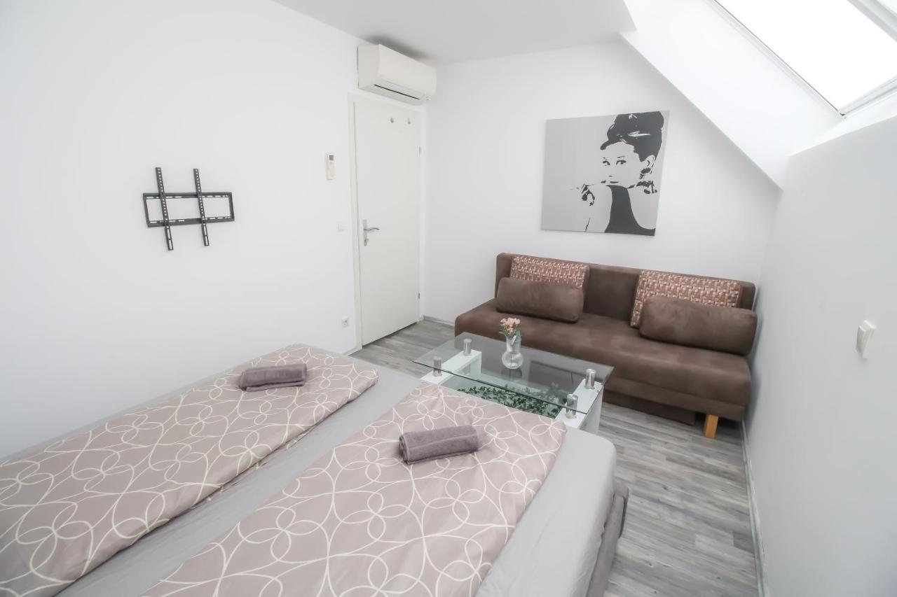 Private Triple Bedroom In Shared Apartment Dw171-4 Vienne Extérieur photo