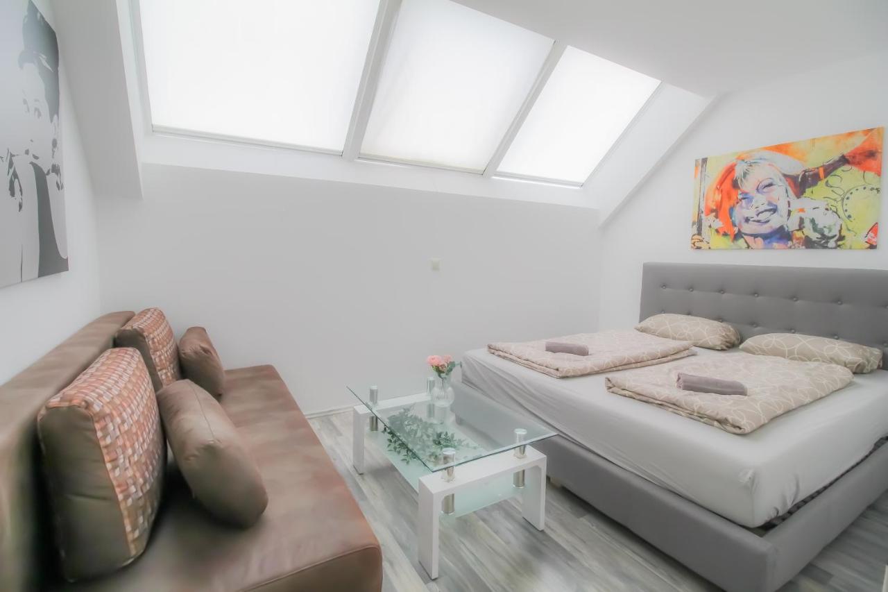 Private Triple Bedroom In Shared Apartment Dw171-4 Vienne Extérieur photo